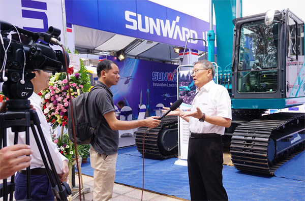 山河智能携全球领先凿岩设备,引爆越南矿业展