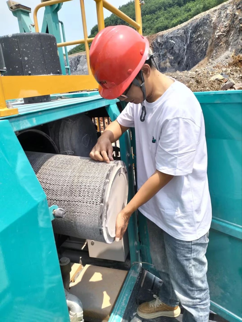 跨越山河万里 智启服务新程——山河矿岩“服务万里行”活动走进海螺水泥